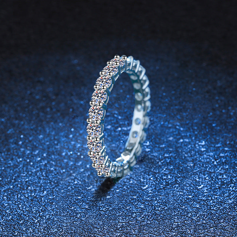 [VA]LUXURIÖSER 2,2 KARAT VOLL-ETERNITY-MOISSANIT-RING