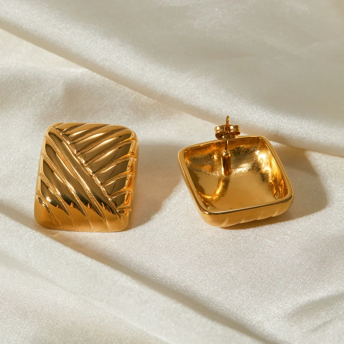 [VA]イネス ゴールドピアス