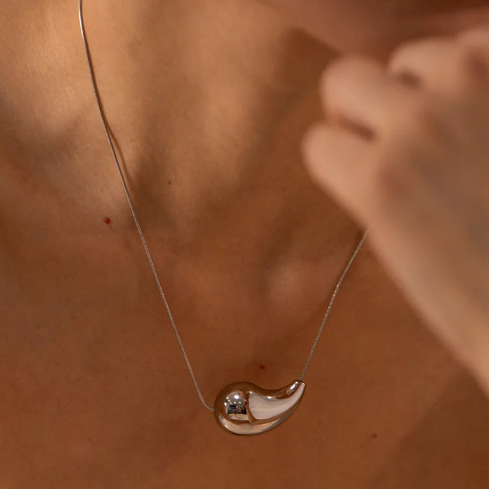 [VA]Sandra Drop Necklace