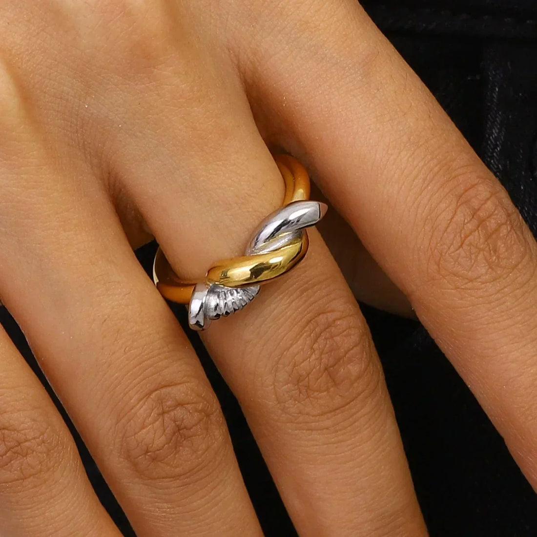 [VA]Trinity-Ring mit gedrehtem Nagel