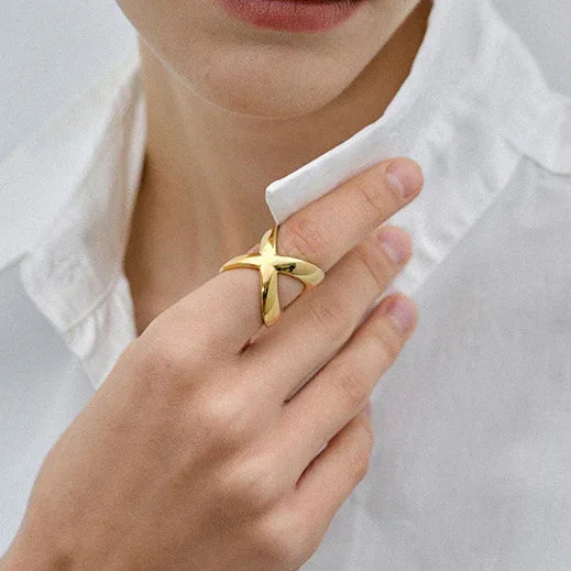 [VA]Carolyn Goldkreuz-Ring