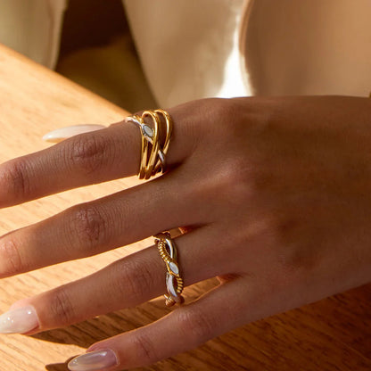 [VA]Nerisse Two-Tone Twist Ring