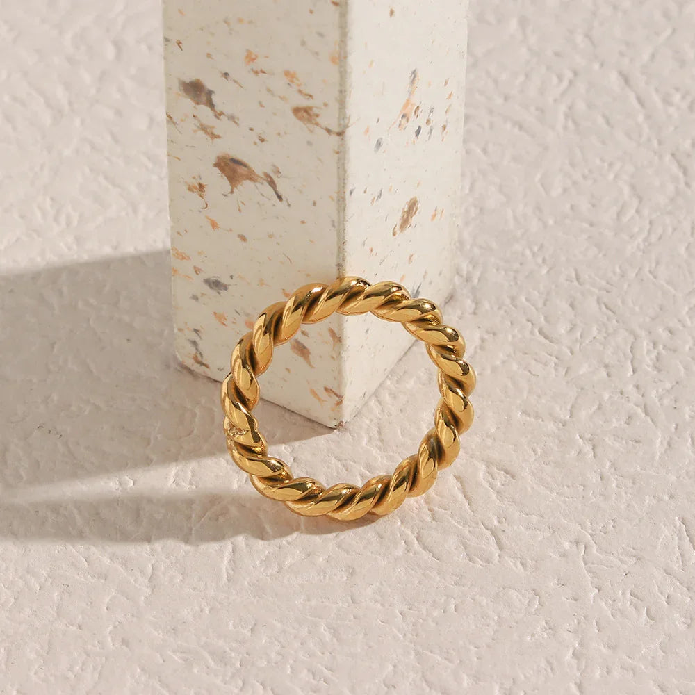 [VA]Melody Gold Twist Ring