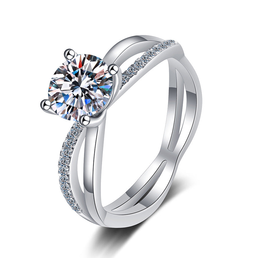 [VA]ELEGANTER MOISSANIT-VERLOBUNGSRING MIT 4-KRAFFEN-CROSSOVER-DESIGN