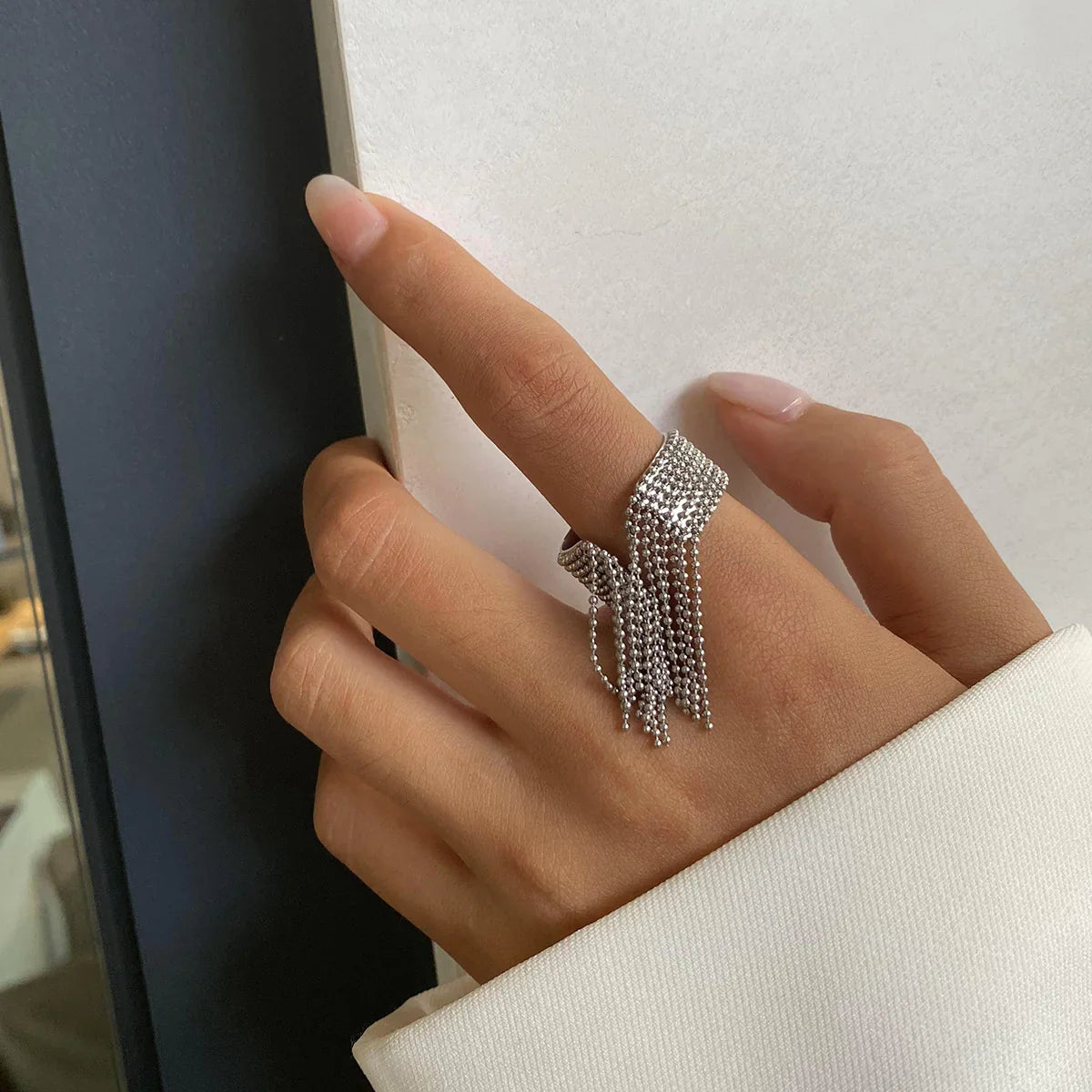 [VA]Krystelle Ring mit goldenen Quasten