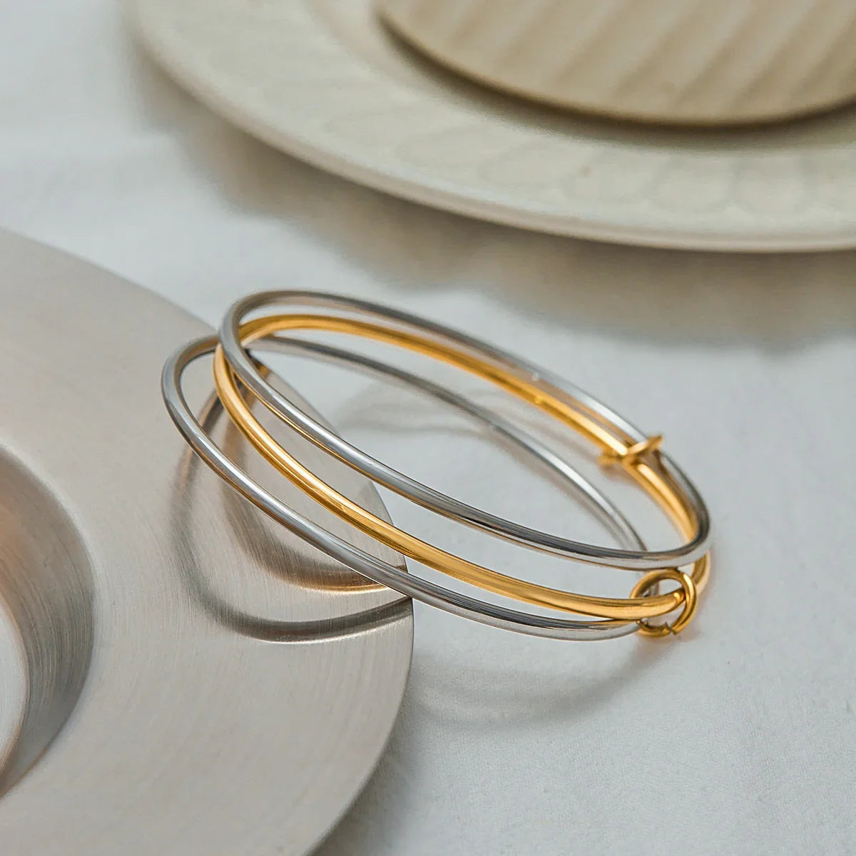 [VA]Romina zweifarbiges Stapelarmband