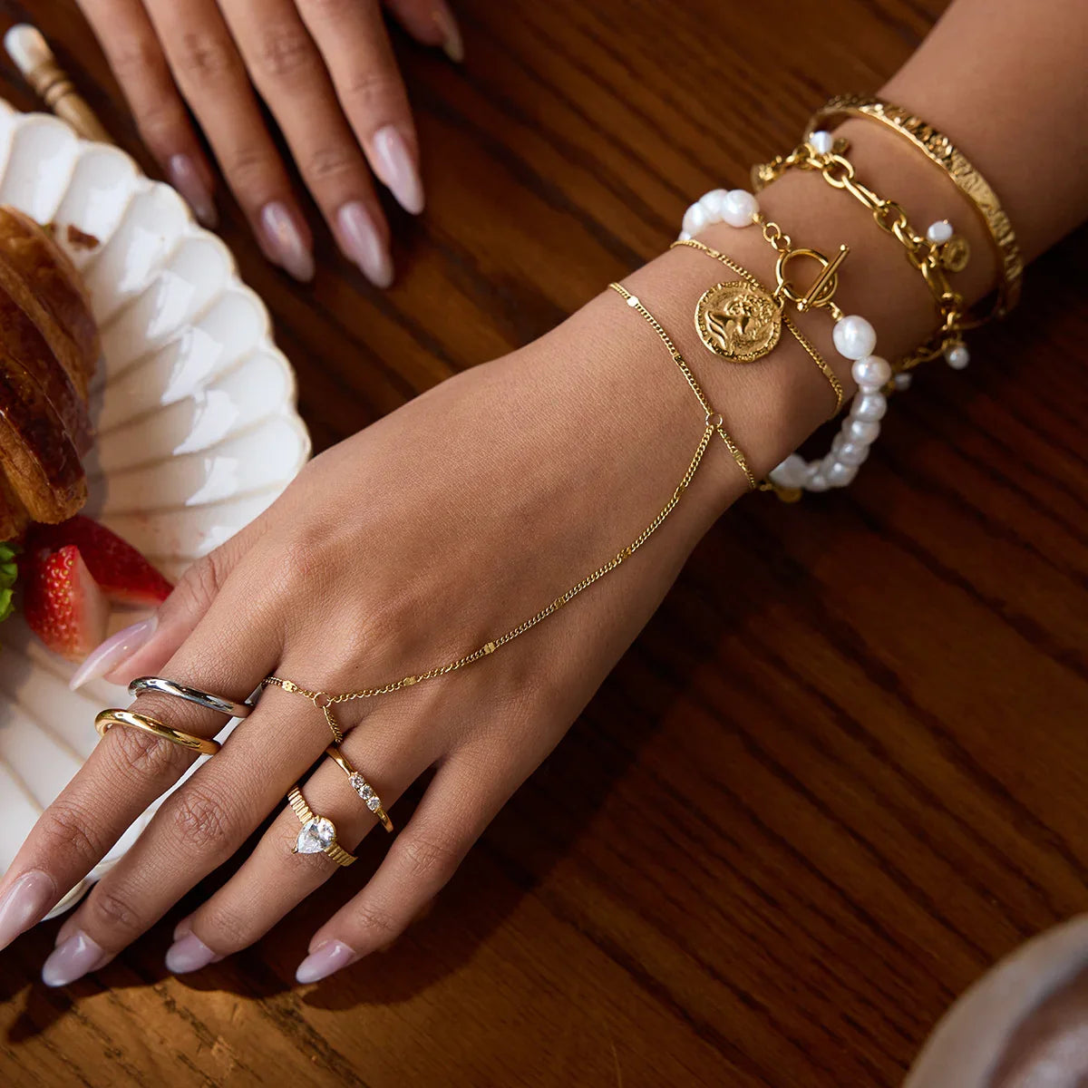 [VA]Mimi Goldene Handkette