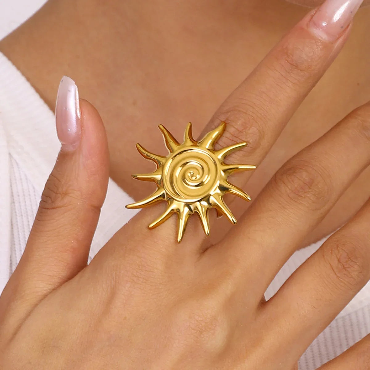 [VA]Solstice Golden Sun Ring