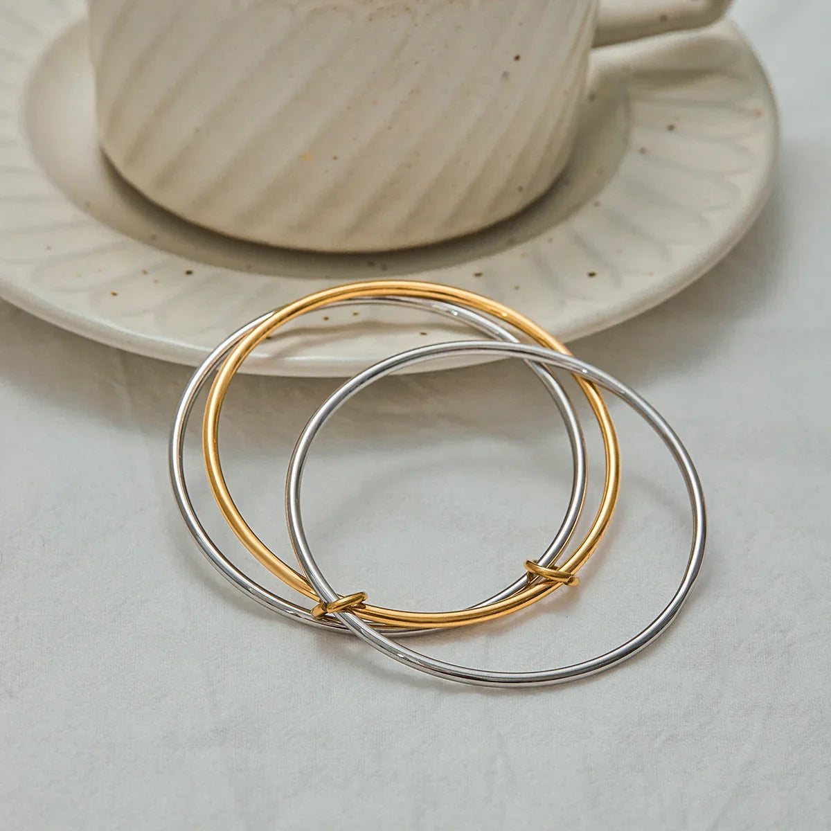 [VA]Romina zweifarbiges Stapelarmband