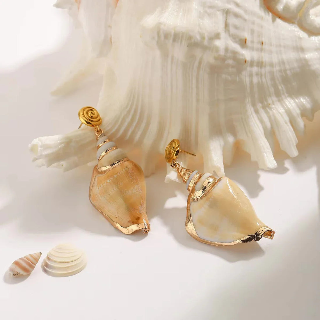 [VA]サブリナ・シーシェル・イヤリング