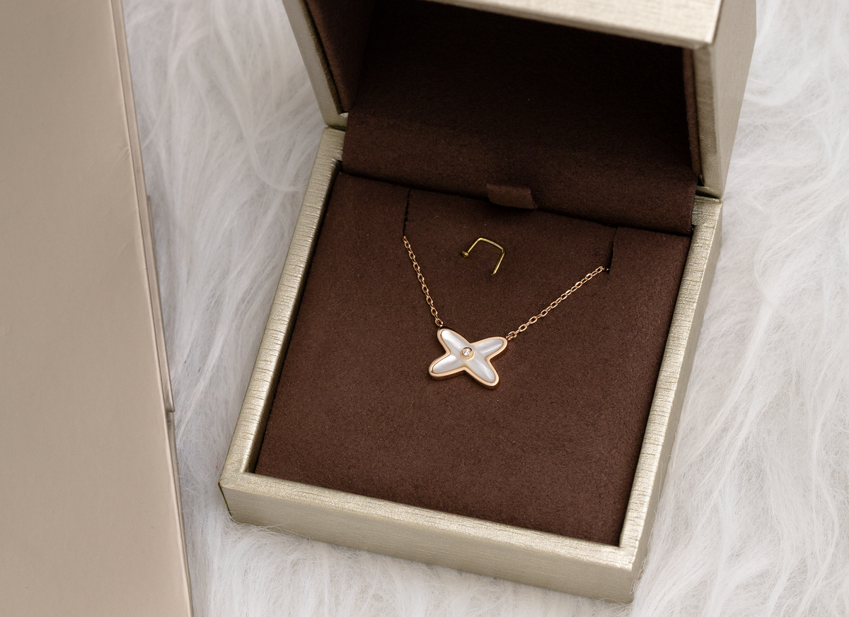 [VA]JEUX DE NECKLACE 1 DIAMANT