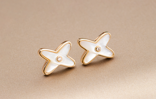 [VA]JEUX DE WHITE MOP ROSE GOLD DIAMOND EARRINGS