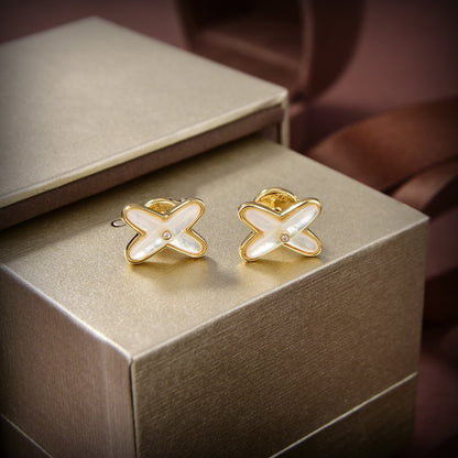 [VA]JEUX DE WHITE MOP GOLD DIAMOND EARRINGS