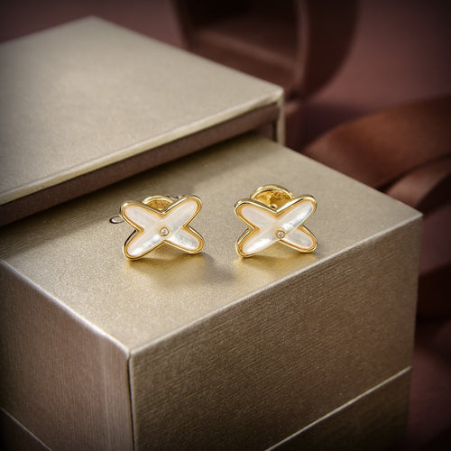 [VA]JEUX DE WHITE MOP GOLD DIAMOND EARRINGS