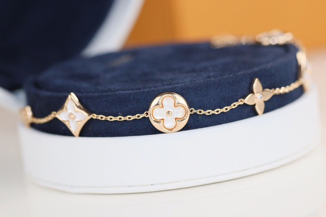 [VA]LEAF CLOVER BRACELET