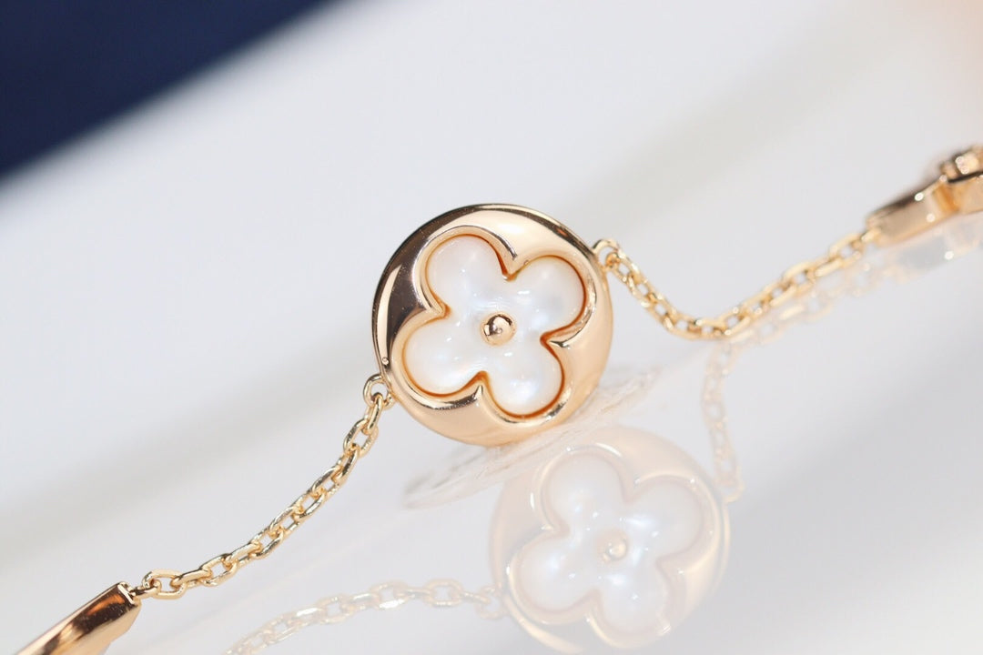 [VA]LEAF CLOVER BRACELET