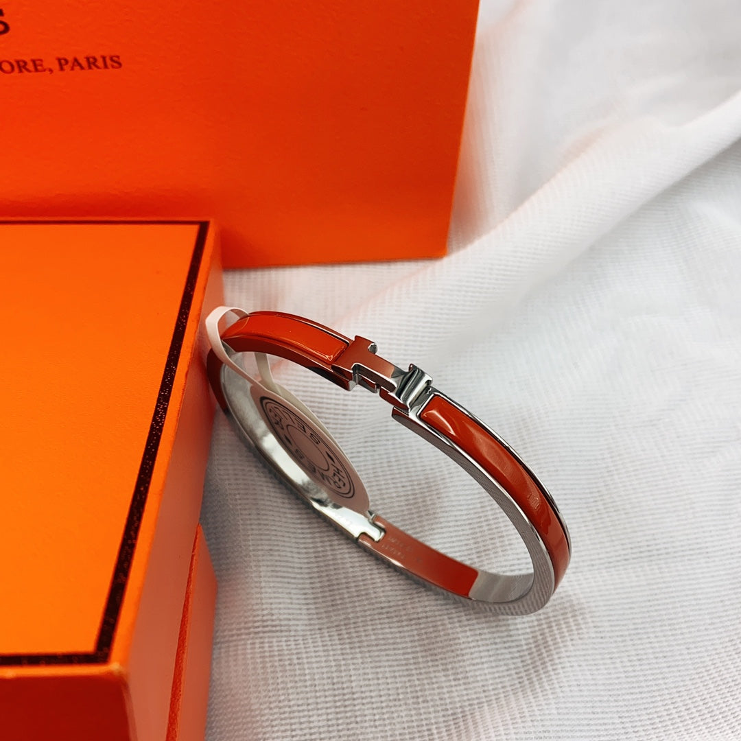 [VA]CLASSIC HM CLIC RED 8MM ENAMEL BRACELET