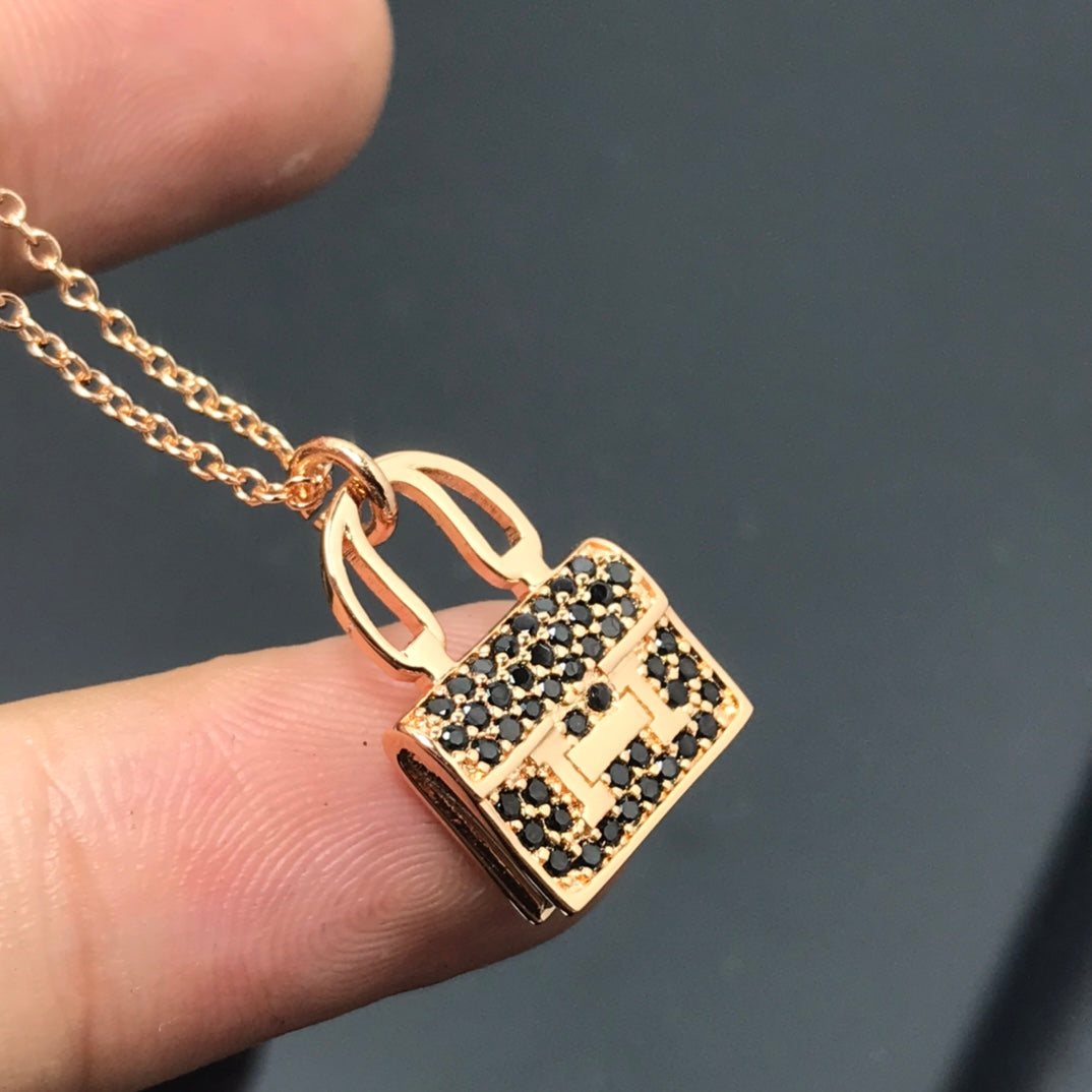 {"VA": "【VA】HM ネックレス 入荷 ブラックダイヤモンド"}