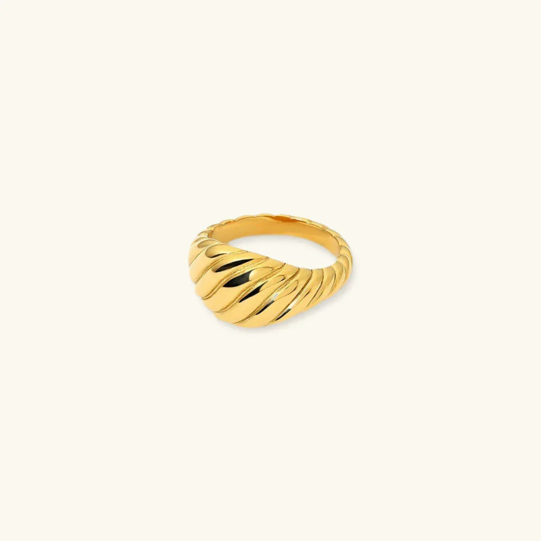 [VA]Ylenna Gold Croissant-Ring