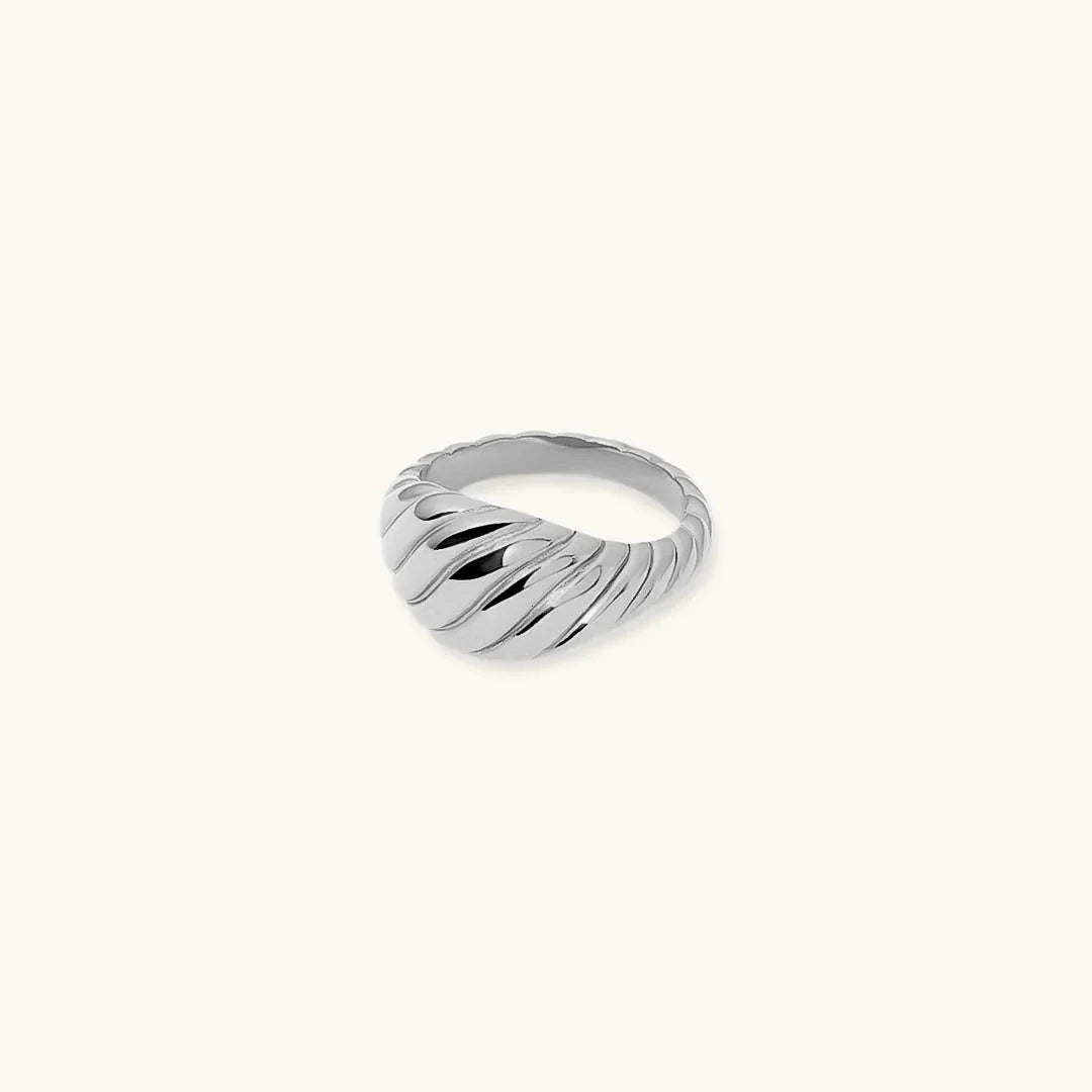 [VA]Ylenna Gold Croissant-Ring