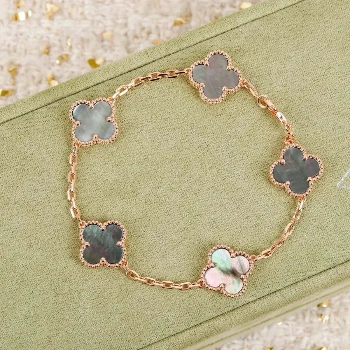 [VA]LUCKY CLOVER 5-MOTIF BRACELET - GREY MOTHER-OF-PEARL COLLECTION