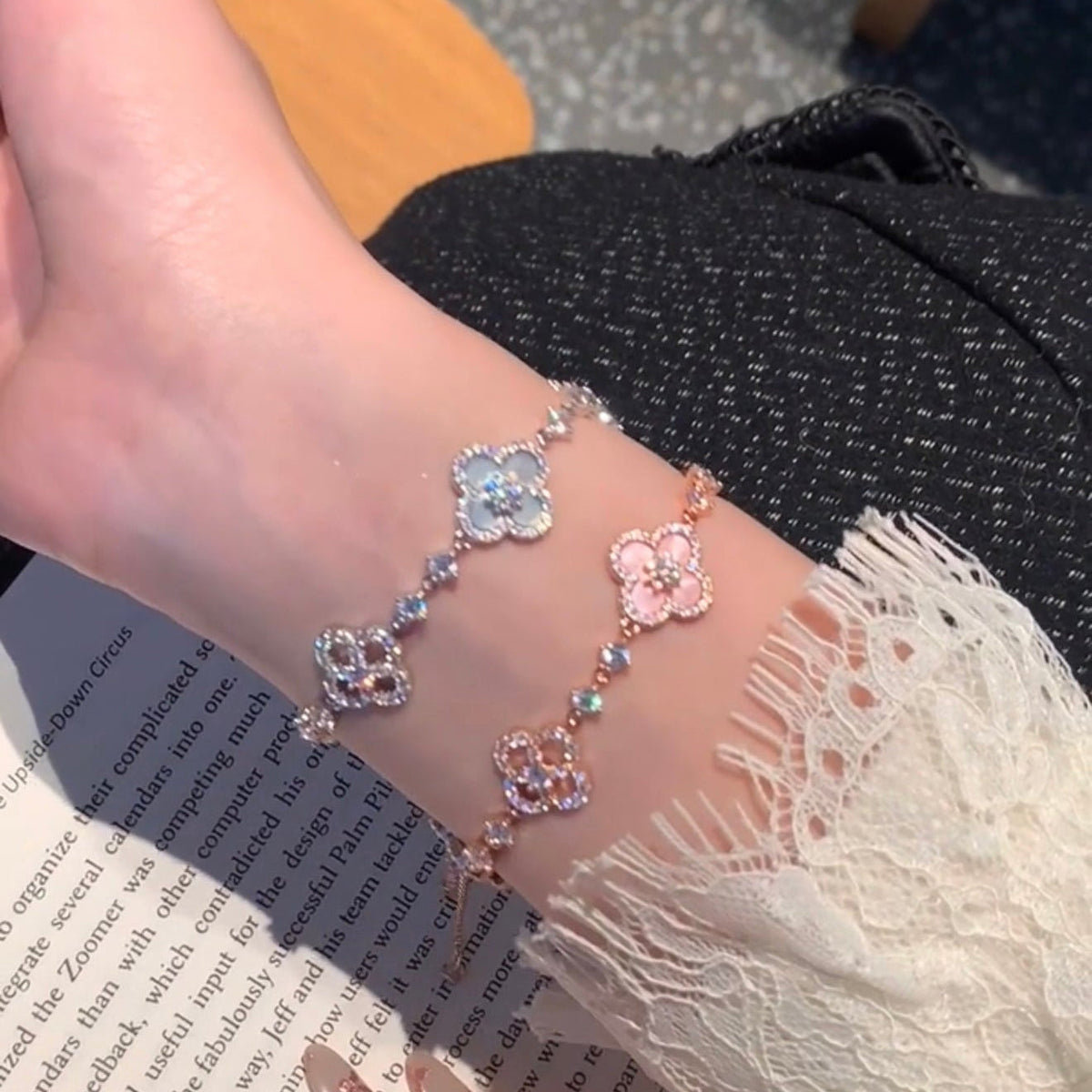 [VA]CLOVER 5 MOTIF PINK BLUE RED WHITE BRACELET