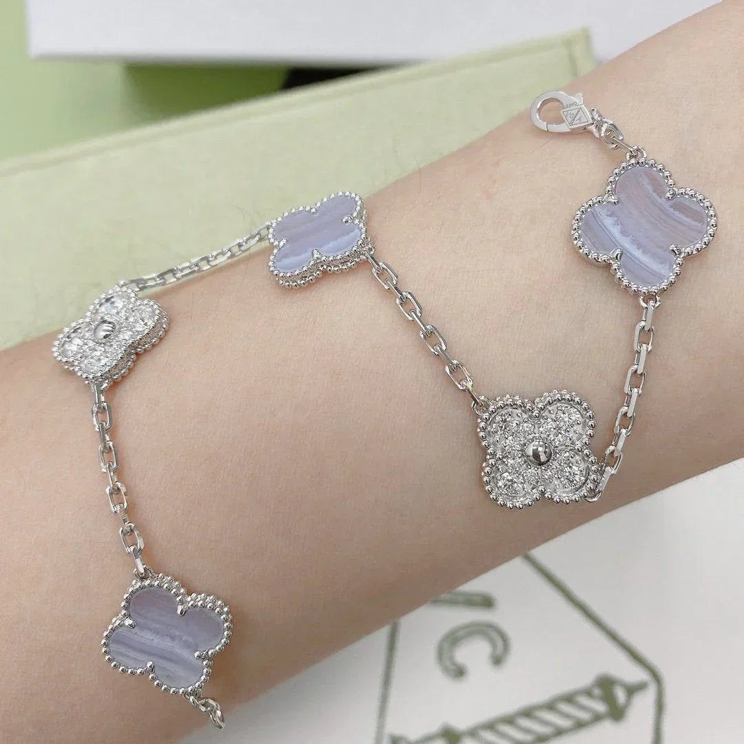 [VA]LUCKY CLOVER 5-MOTIV-ARMBAND - KOLLEKTION VIOLETTES CHALCEDON