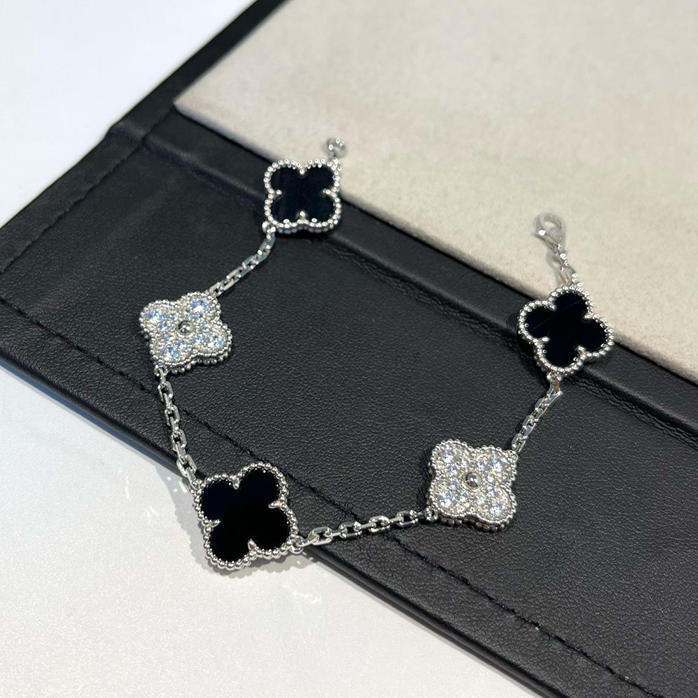 [VA]LUCKY CLOVER 5-MOTIF BRACELET - BLACK OXNY COLLECTION
