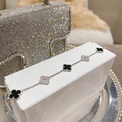 [VA]LUCKY CLOVER 5-MOTIF BRACELET - BLACK OXNY COLLECTION