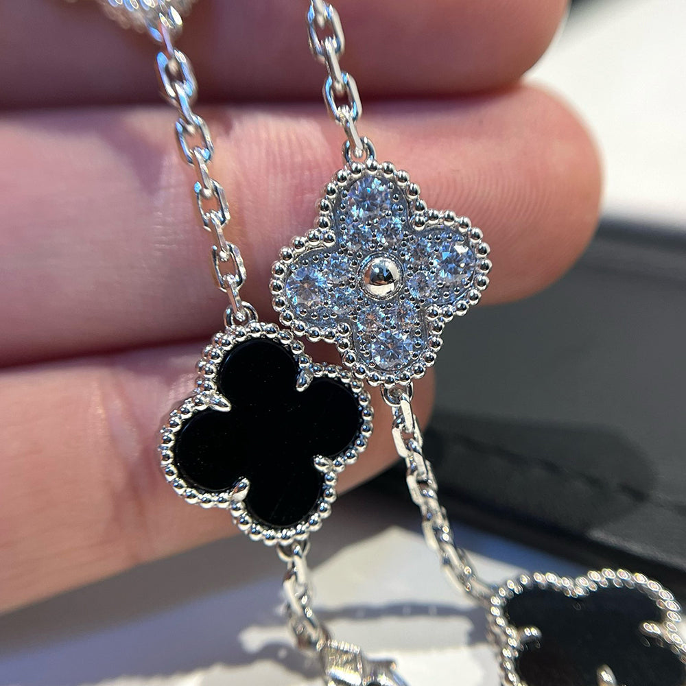 [VA]LUCKY CLOVER 5-MOTIF BRACELET - BLACK OXNY COLLECTION