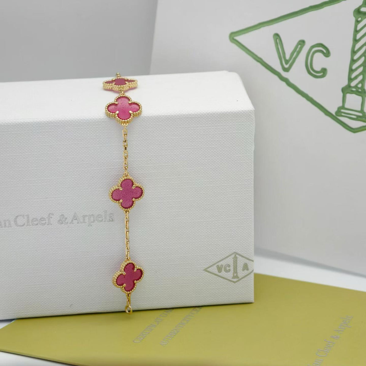 [VA]NEW CLOVER 5 MOTIFS PINK ENAMEL BRACELET