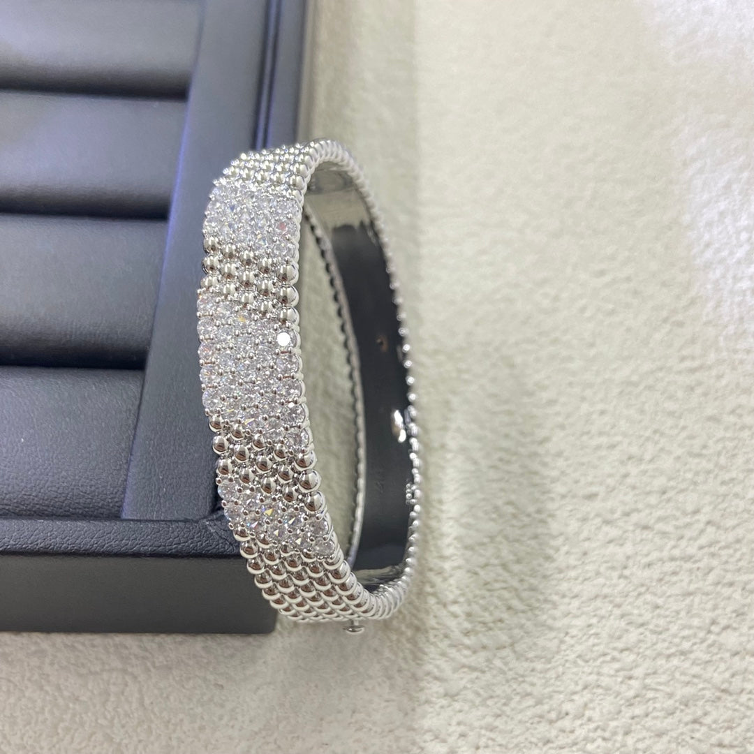 [VA]  FIVE-ROW DIAMOND BRACELET