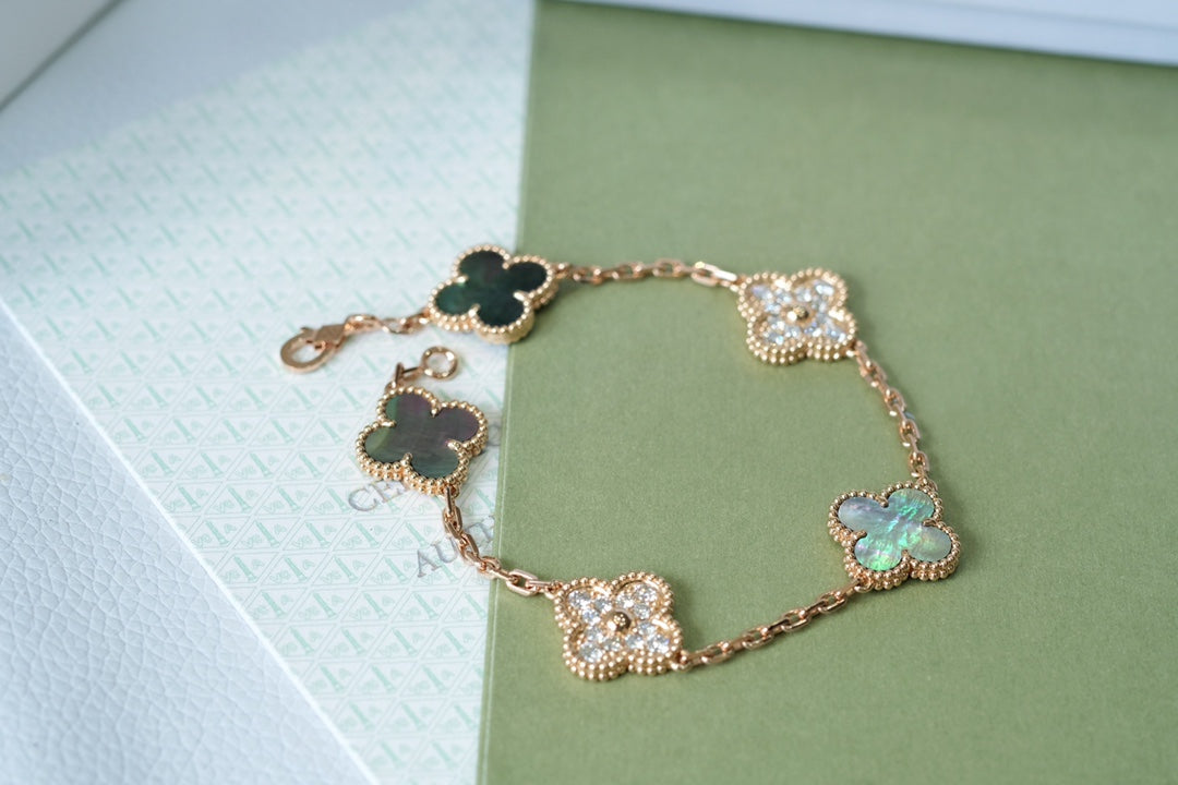 [VA]LUCKY CLOVER 5-MOTIF BRACELET - GREY MOTHER-OF-PEARL COLLECTION
