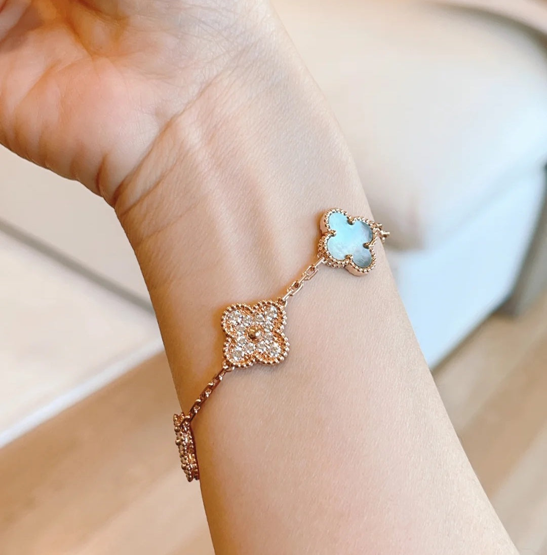 [VA]LUCKY CLOVER 5-MOTIF BRACELET - GREY MOTHER-OF-PEARL COLLECTION