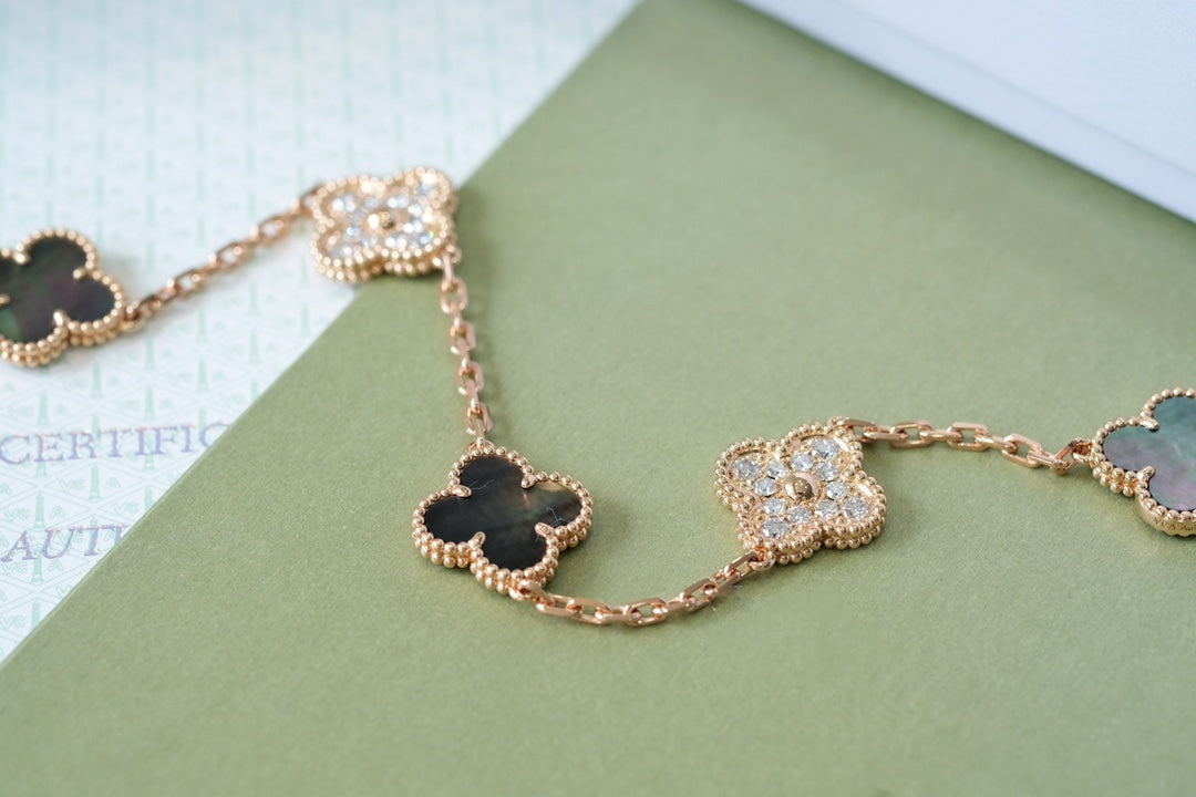 [VA]LUCKY CLOVER 5-MOTIF BRACELET - GREY MOTHER-OF-PEARL COLLECTION