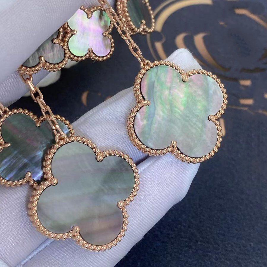 [VA]CLOVER-OHRRINGE DUNKLES PERLMUTT 4 MOTIVE ROSÉGOLD