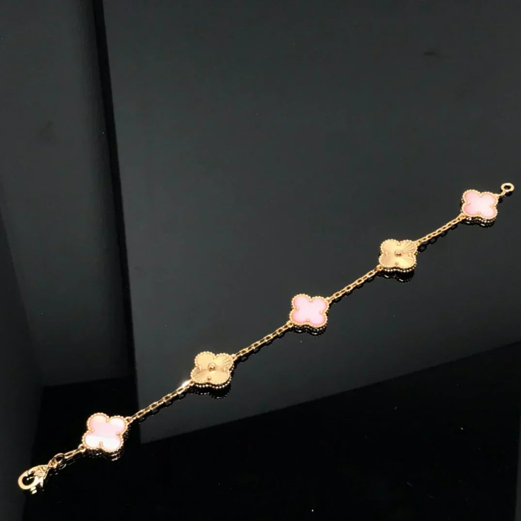 [VA]LUCKY CLOVER 5-MOTIF BRACELET - PINK MOTHER-OF-PEARL COLLECTION