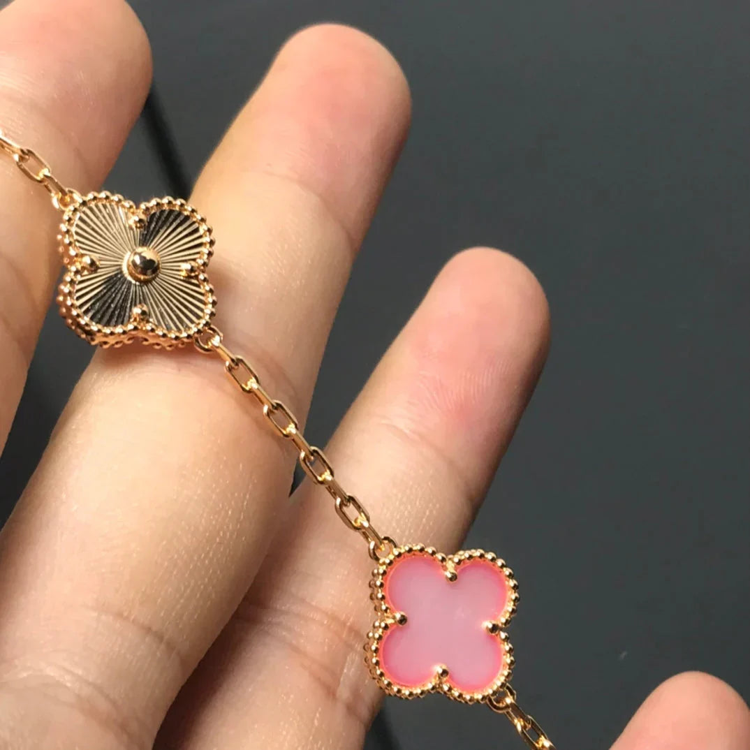 [VA]LUCKY CLOVER 5-MOTIF BRACELET - PINK MOTHER-OF-PEARL COLLECTION